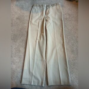 Men’s Izod 32 x 32 Khaki Pants Flat Front Beige Cotton Chino